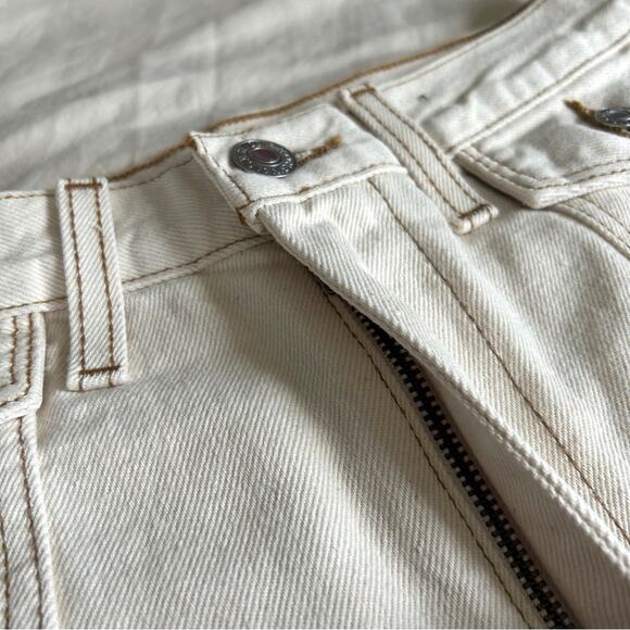 RE/DONE 70’s Pocket Denim Shorts—NWT!! - Picture 3 of 5